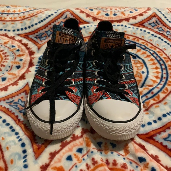 Converse Shoes - converses, size 10